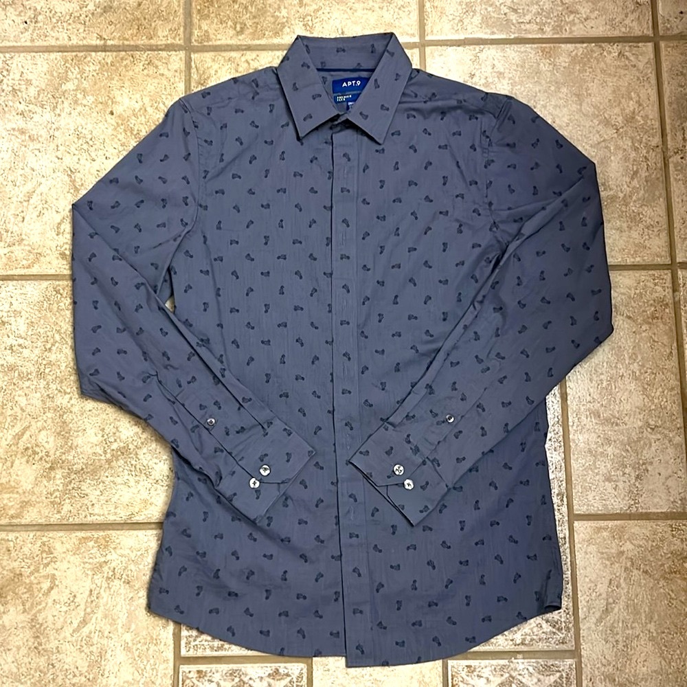 🚨 Apt. 9 Men’s Bluish Gray Dress Shirt 16” Neck with Car Pattern Small Slim
